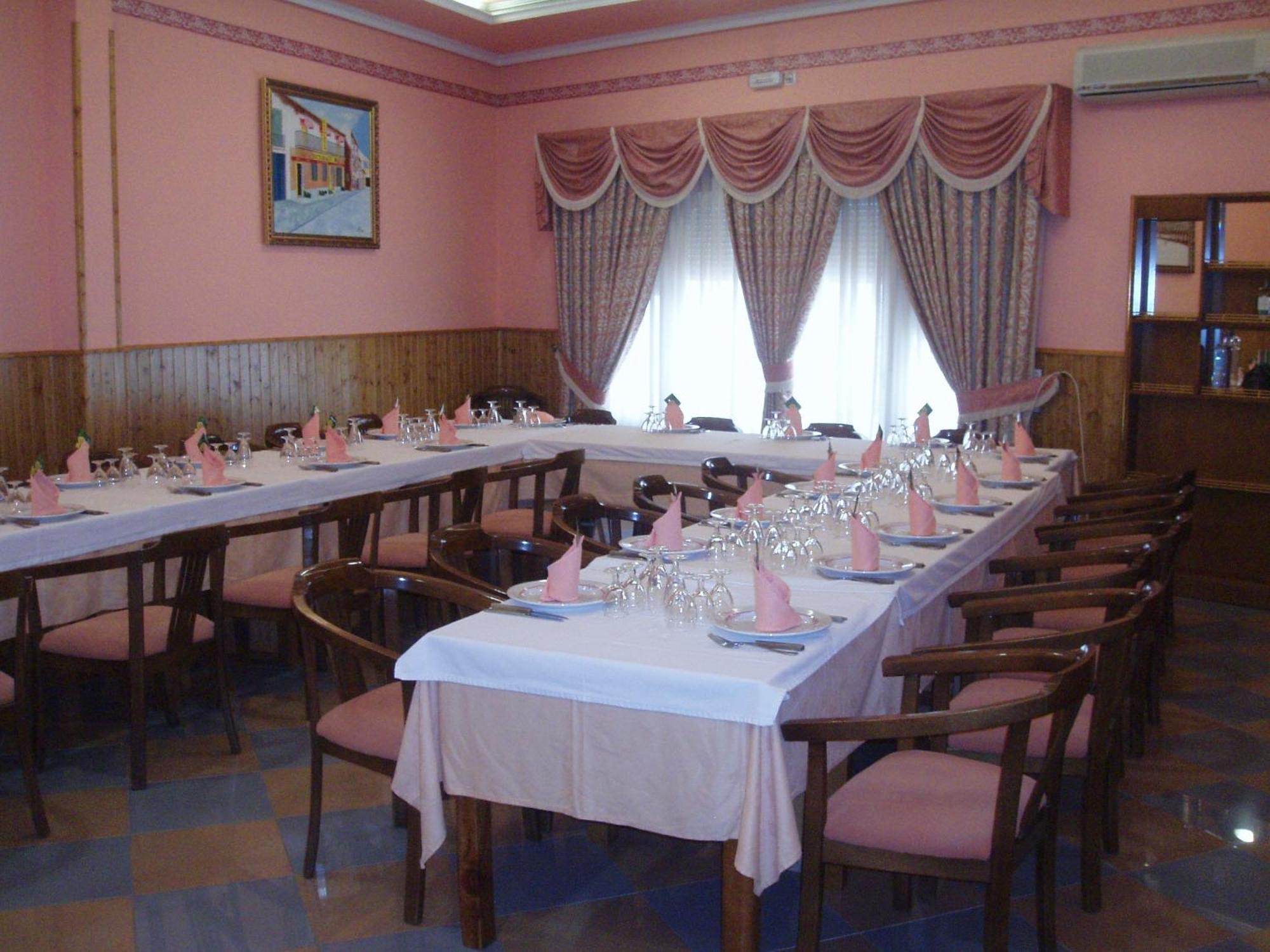 Apartahotel Los Hermanos Оканья Екстер'єр фото