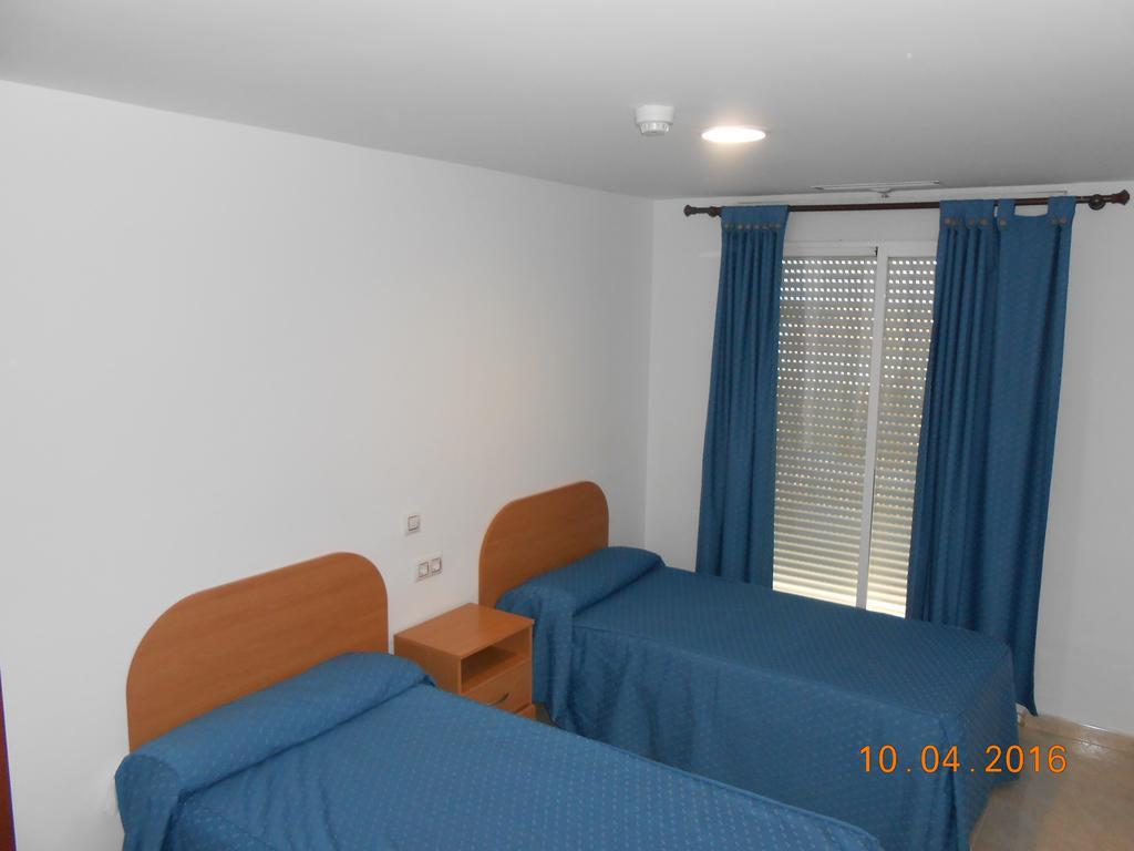 Apartahotel Los Hermanos Оканья Екстер'єр фото