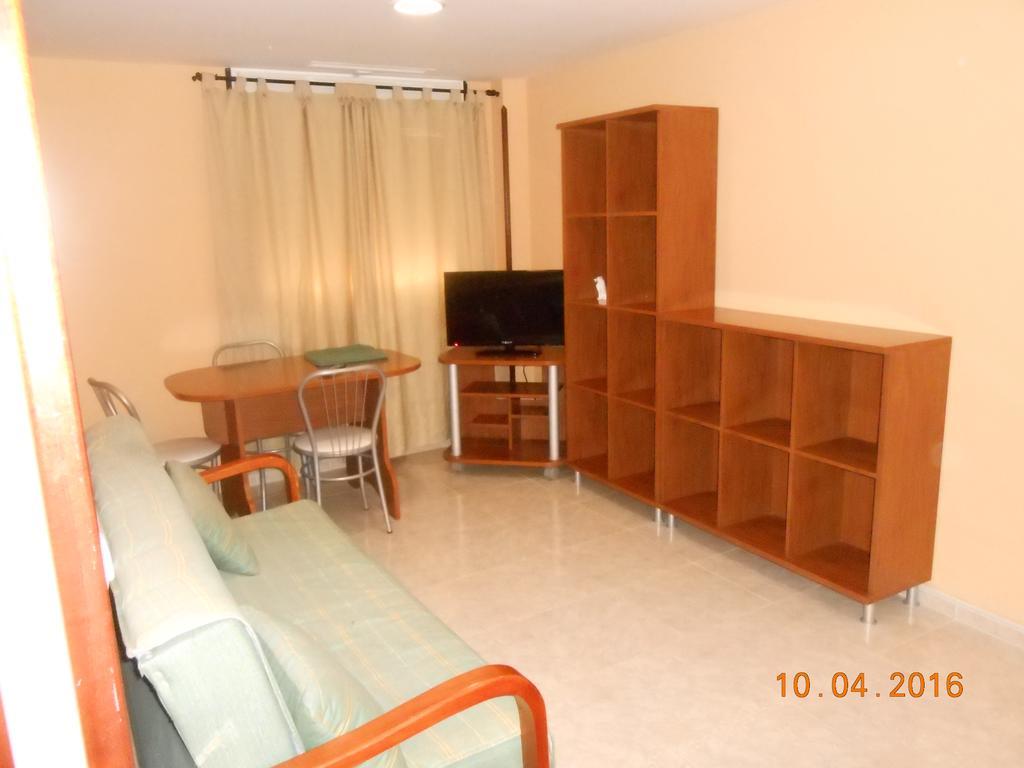 Apartahotel Los Hermanos Оканья Екстер'єр фото